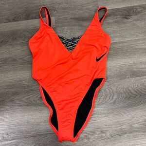 New Nike one piece swimsuitit size Large